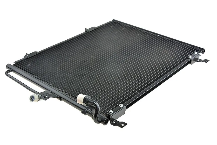 Prekė atitinka OEM kodą: 124 830 02 70