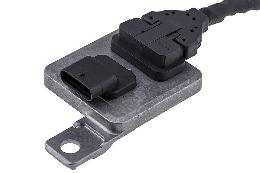 This part match OEM code: 8K0907807K