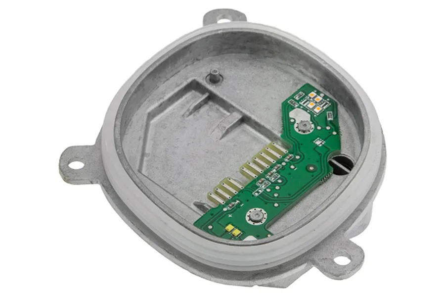 Prekė atitinka OEM kodą: 63118496135