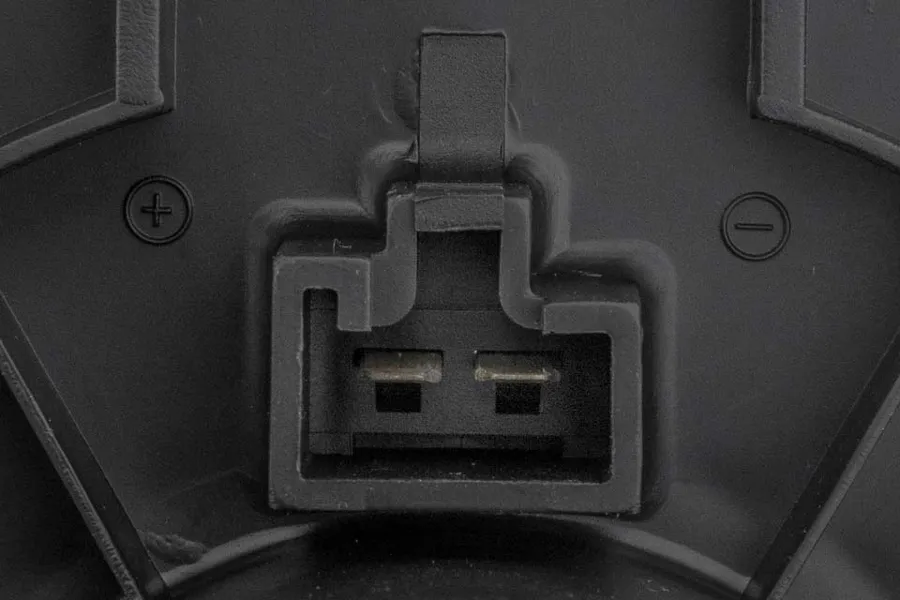 This part match OEM code: 68004195AA
