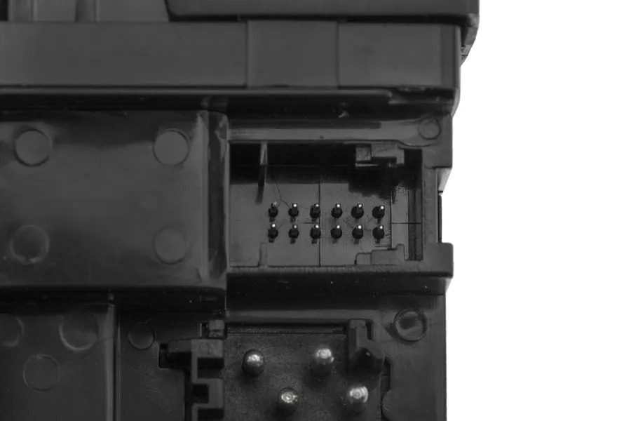 This part match OEM code: 6 916 600