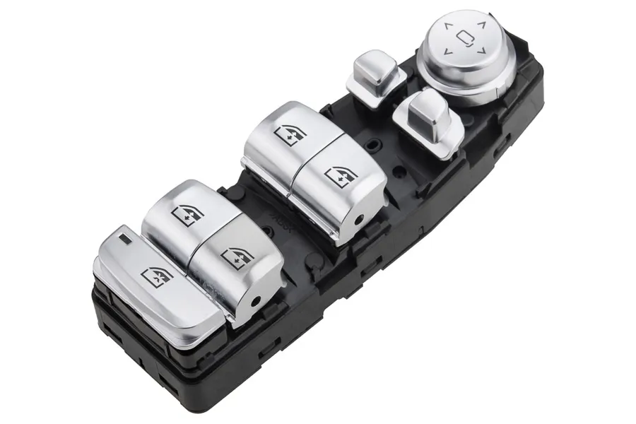 Prekė atitinka OEM kodą: 61317941997