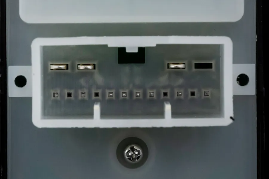 Prekė atitinka OEM kodą: 68184803AC