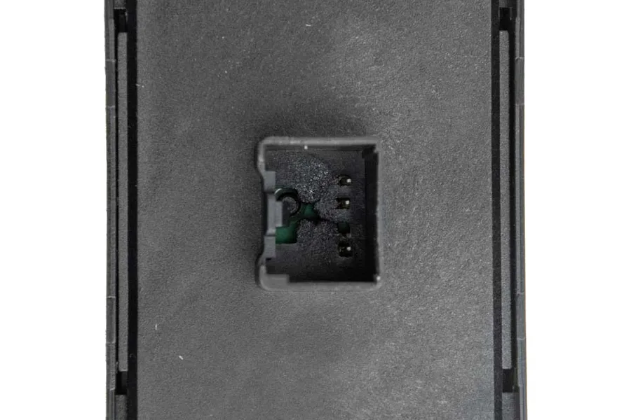 This part match OEM code: 1 379 221