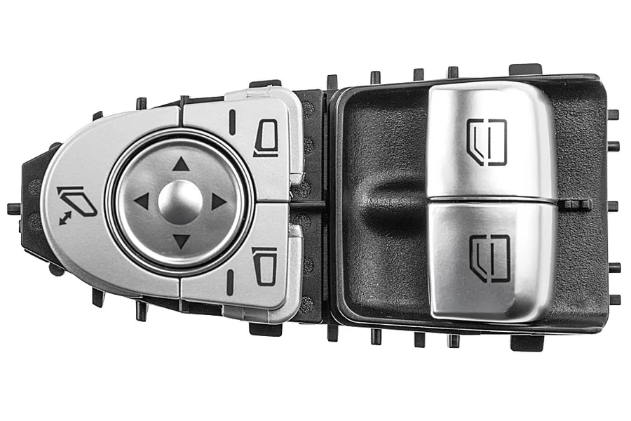 Prekė atitinka OEM kodą: A 205 905 70 11 9051