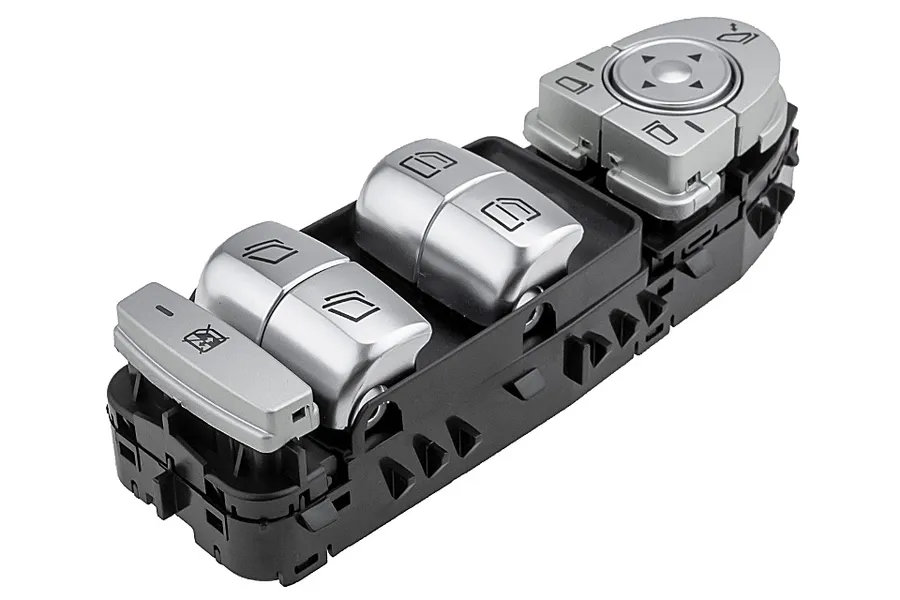 Prekės atitinka OEM kodą: A4479054303