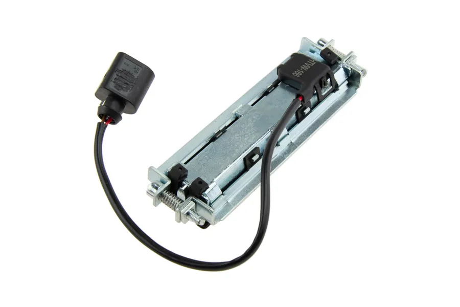 Prekė atitinka OEM kodą: 3B9827566C