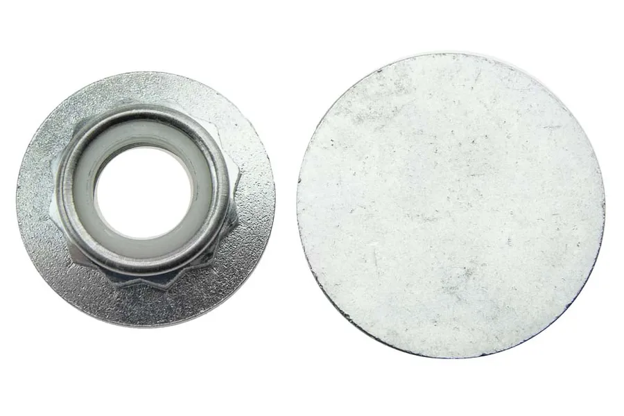 This part match OEM code: 6E0 598 611 A