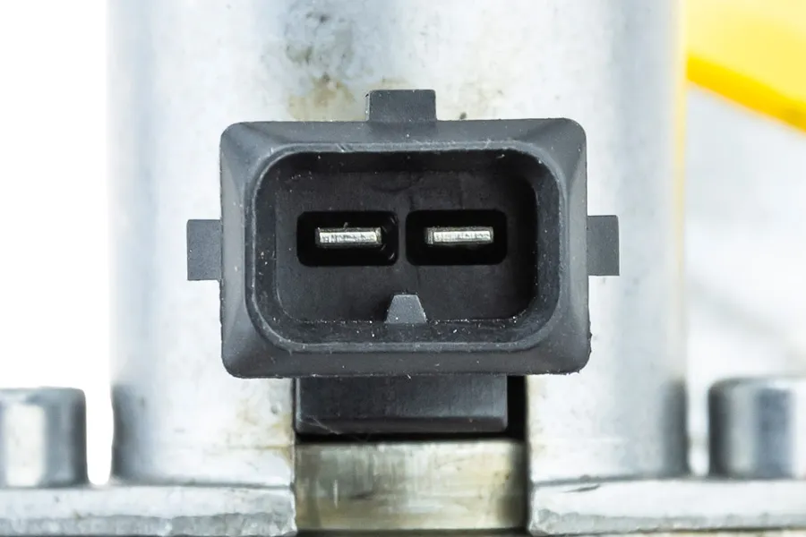 Prekės atitinka OEM kodą: A2124603700