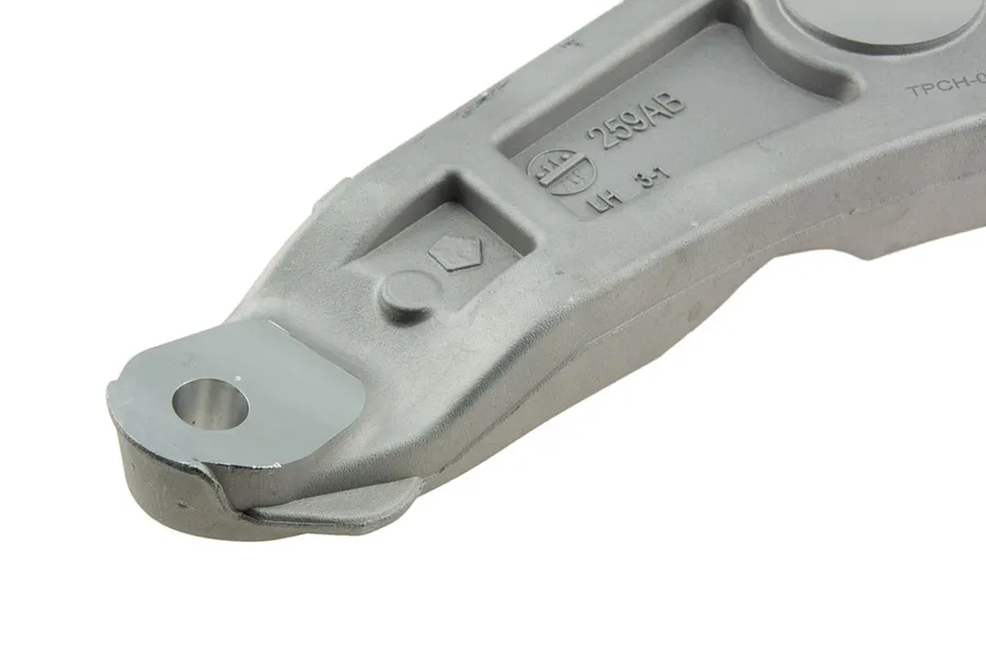 OEM код товара: 04877839AA