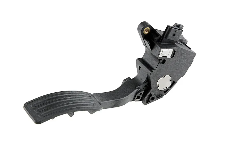OEM код товара: 18002-1HM0A