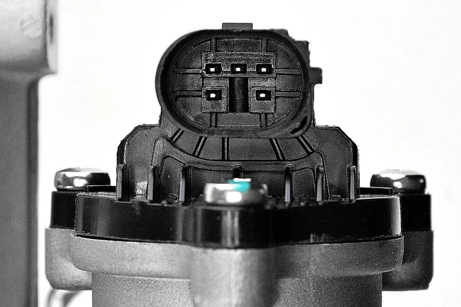 This part match OEM code: 1668578S1