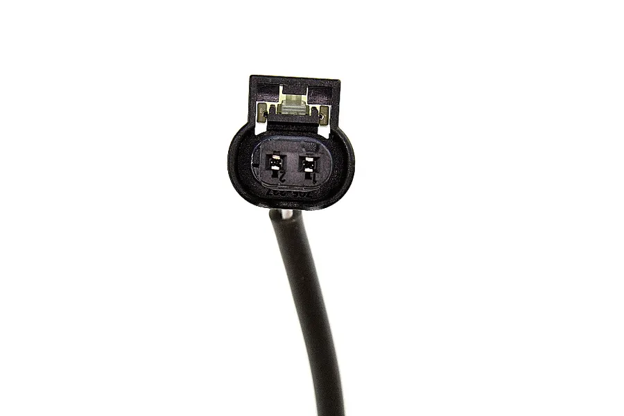 This part match OEM code: 008 153 27 28