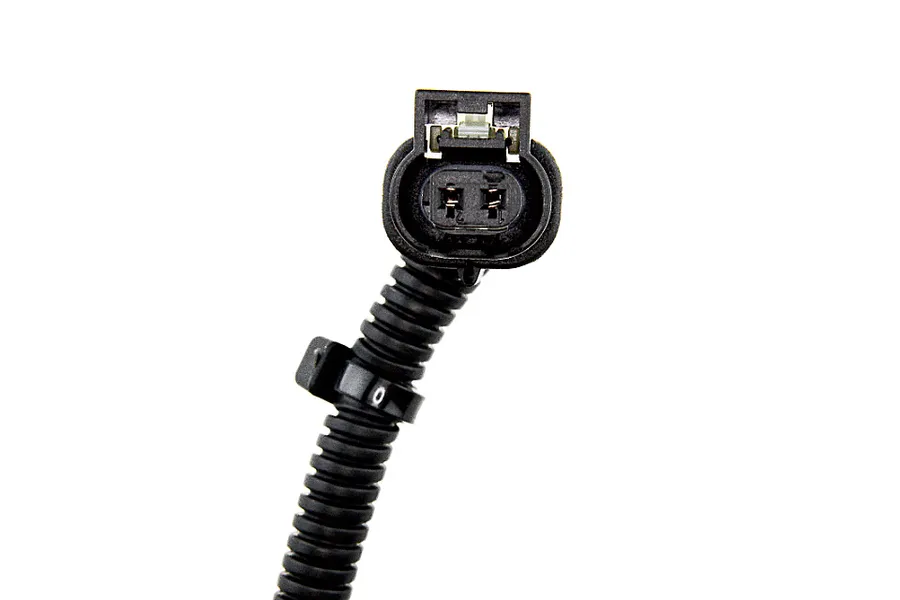 Prekės atitinka OEM kodą: A000 905 88 00