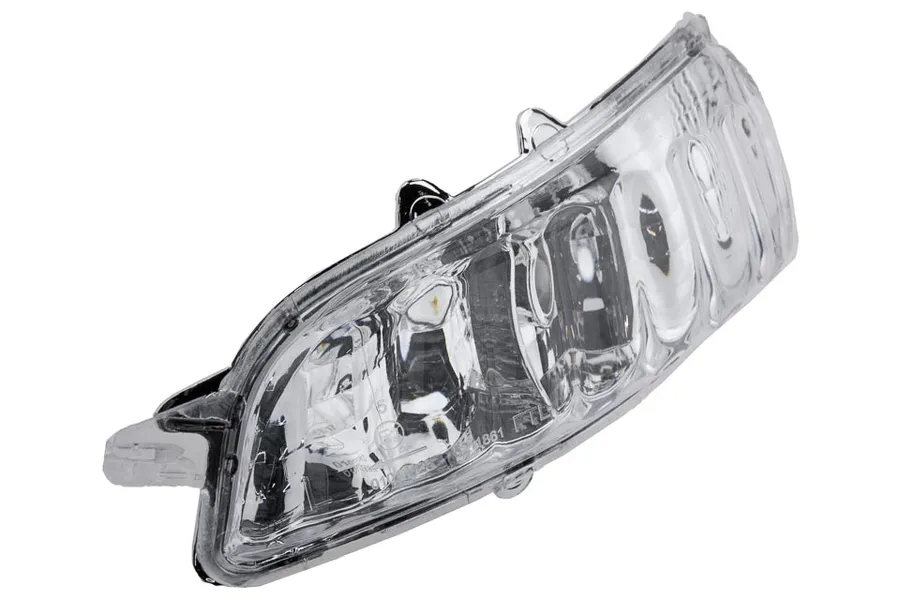 This part match OEM code: 31111090