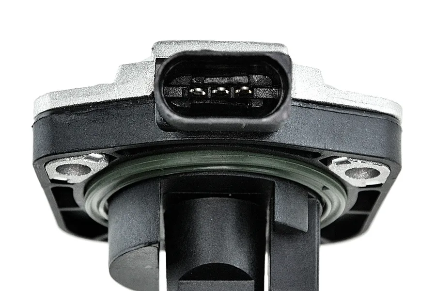 This part match OEM code: 1J0 907 660