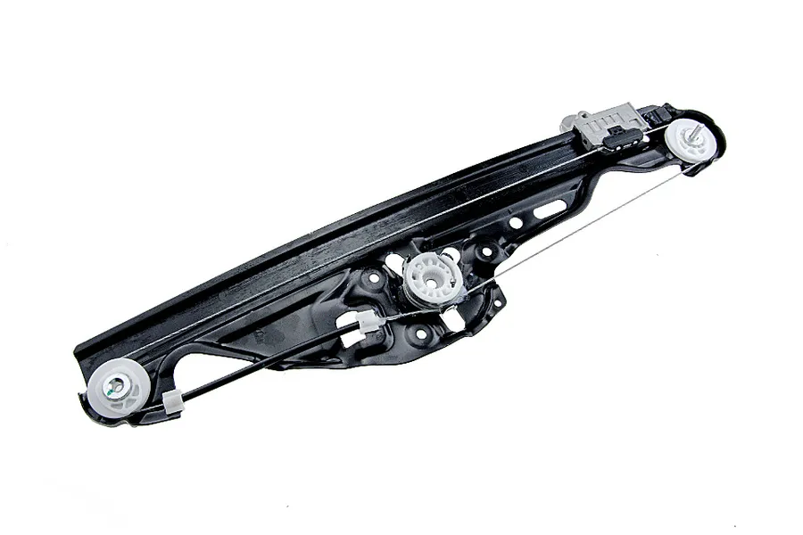Prekės atitinka OEM kodą: 51 35 7 184 745