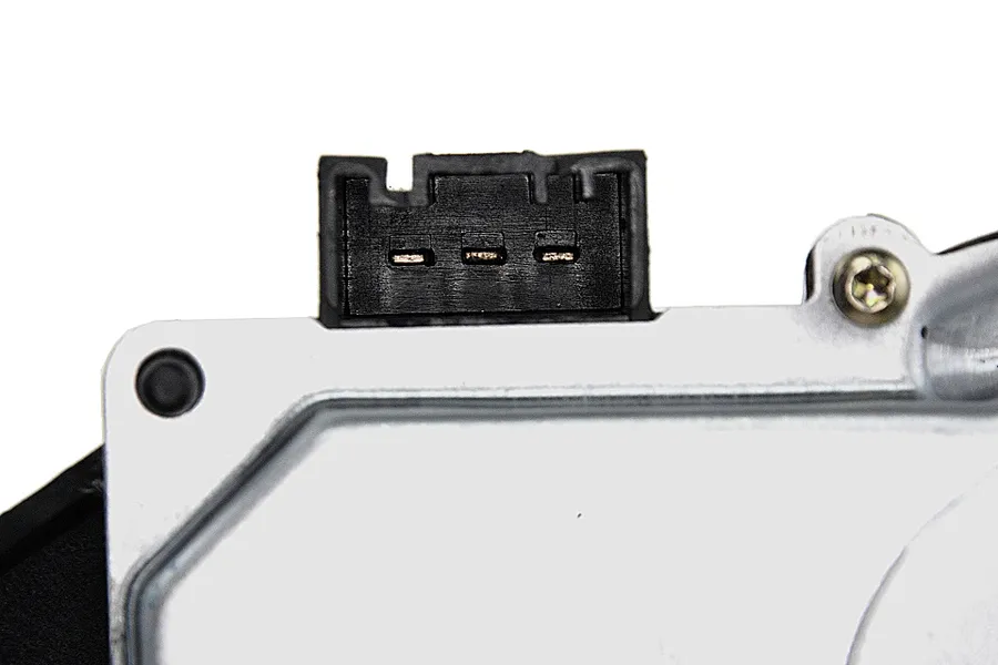 This part match OEM code: 67 63 6 921 959