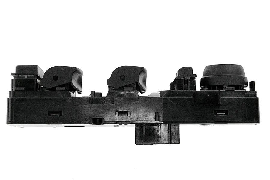 OEM код товара: 61319208111