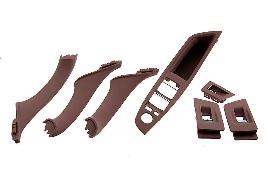 This part match OEM code: 51 41 7 261 933
