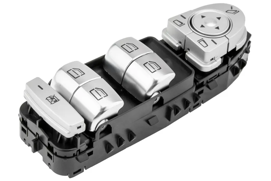 Prekė atitinka OEM kodą: A 205 905 68 11