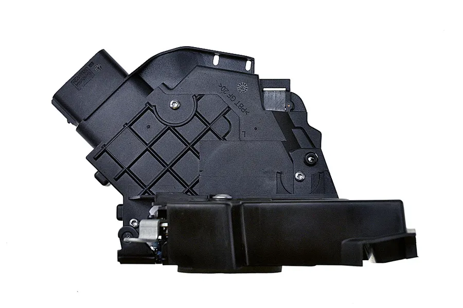 OEM код товара: 3M5A-R21813-EU