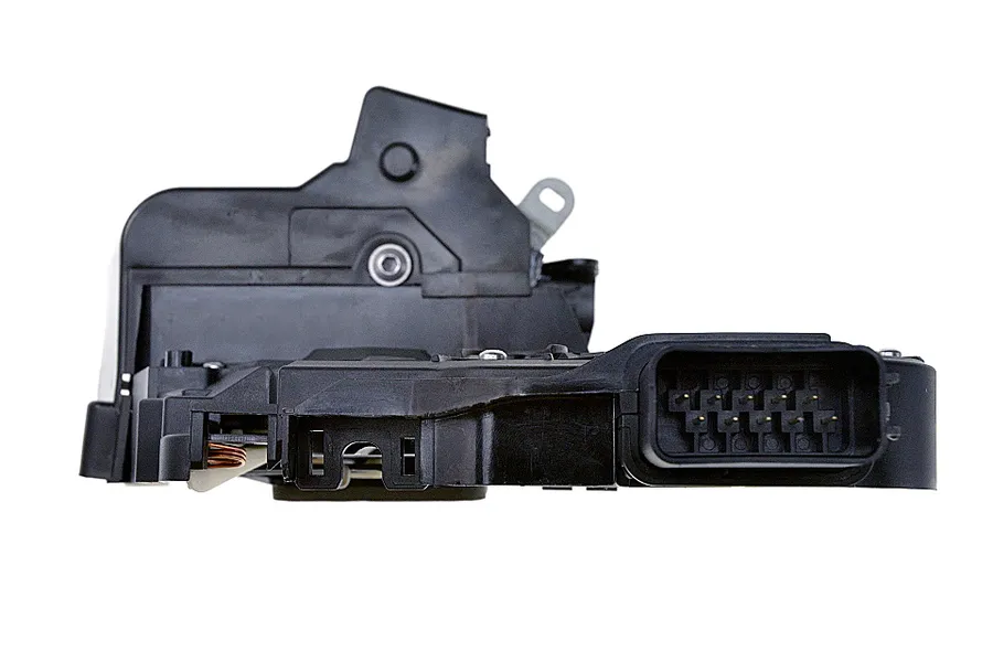 OEM код товара: 4M5A-A26413-EF