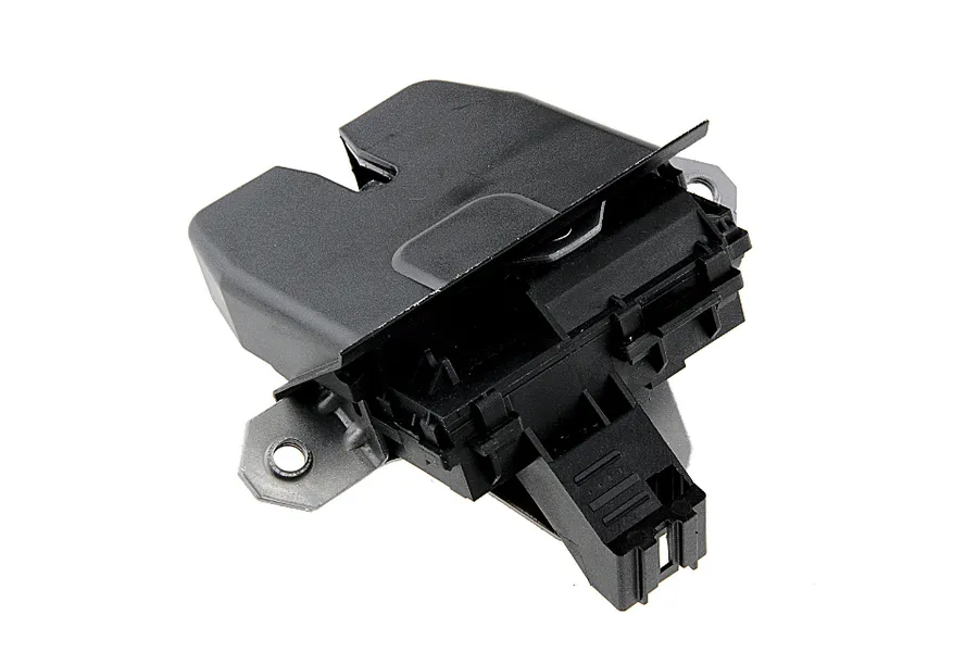 This part match OEM code: LR008546