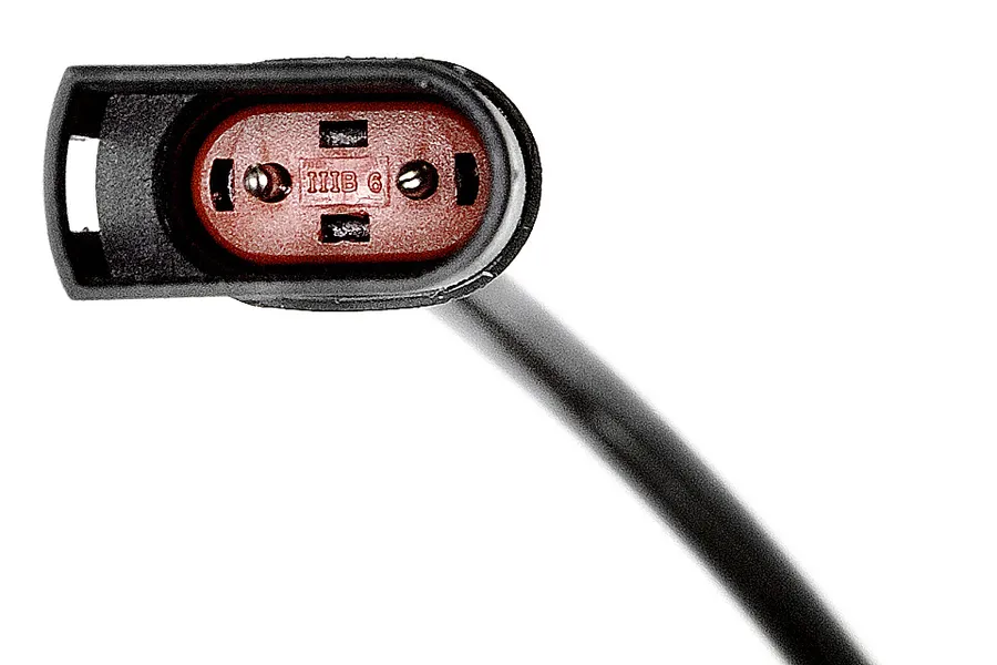 This part match OEM code: YC152B372AE