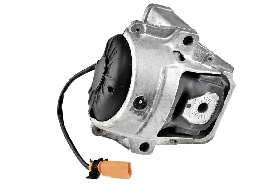 This part match OEM code: 8R0 199 381 Q