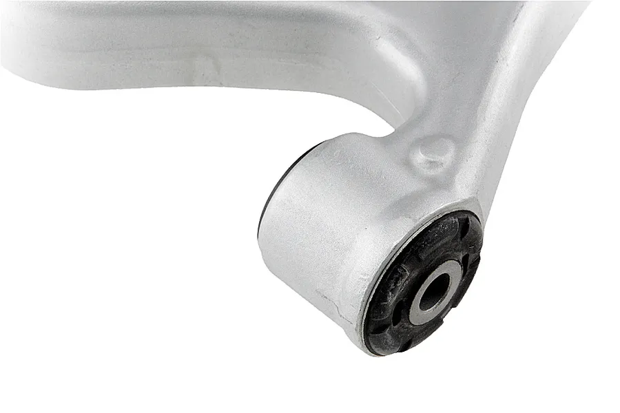 Prekės atitinka OEM kodą: 7L8 407 152D