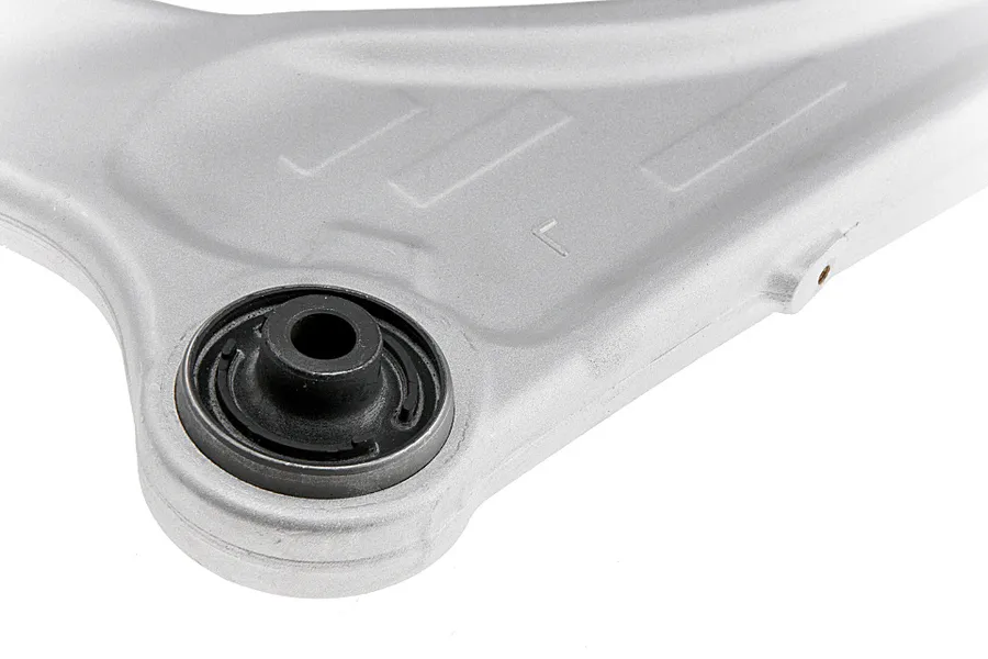 This part match OEM code: LRO78657